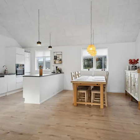 Feriehus I Ferieby Nær Vesterhavet