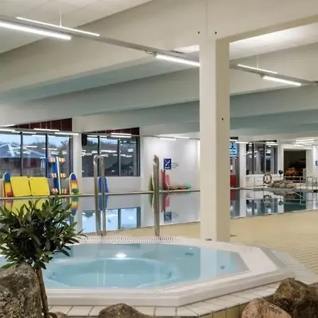 I Ferieby Nær Vesterhavet Feriehus *