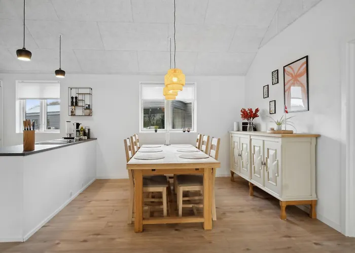 I Ferieby Naer Vesterhavet *