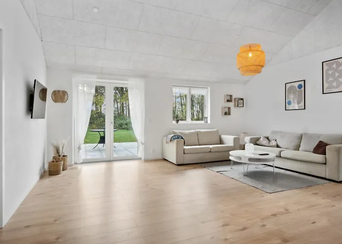 I Ferieby Naer Vesterhavet