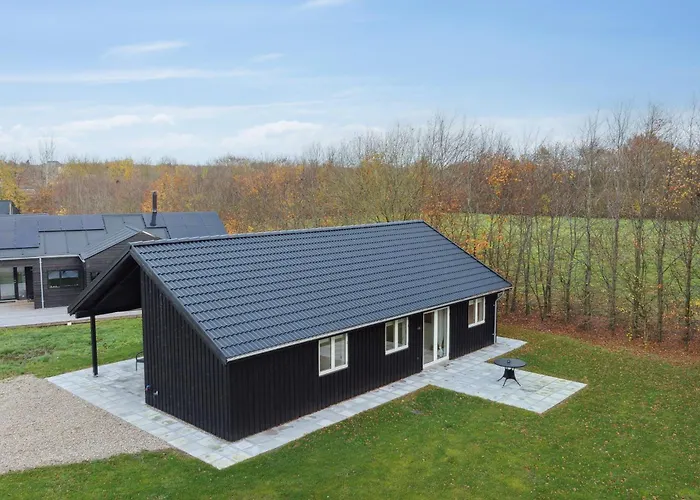 I Ferieby Nær Vesterhavet Feriehus Arrild